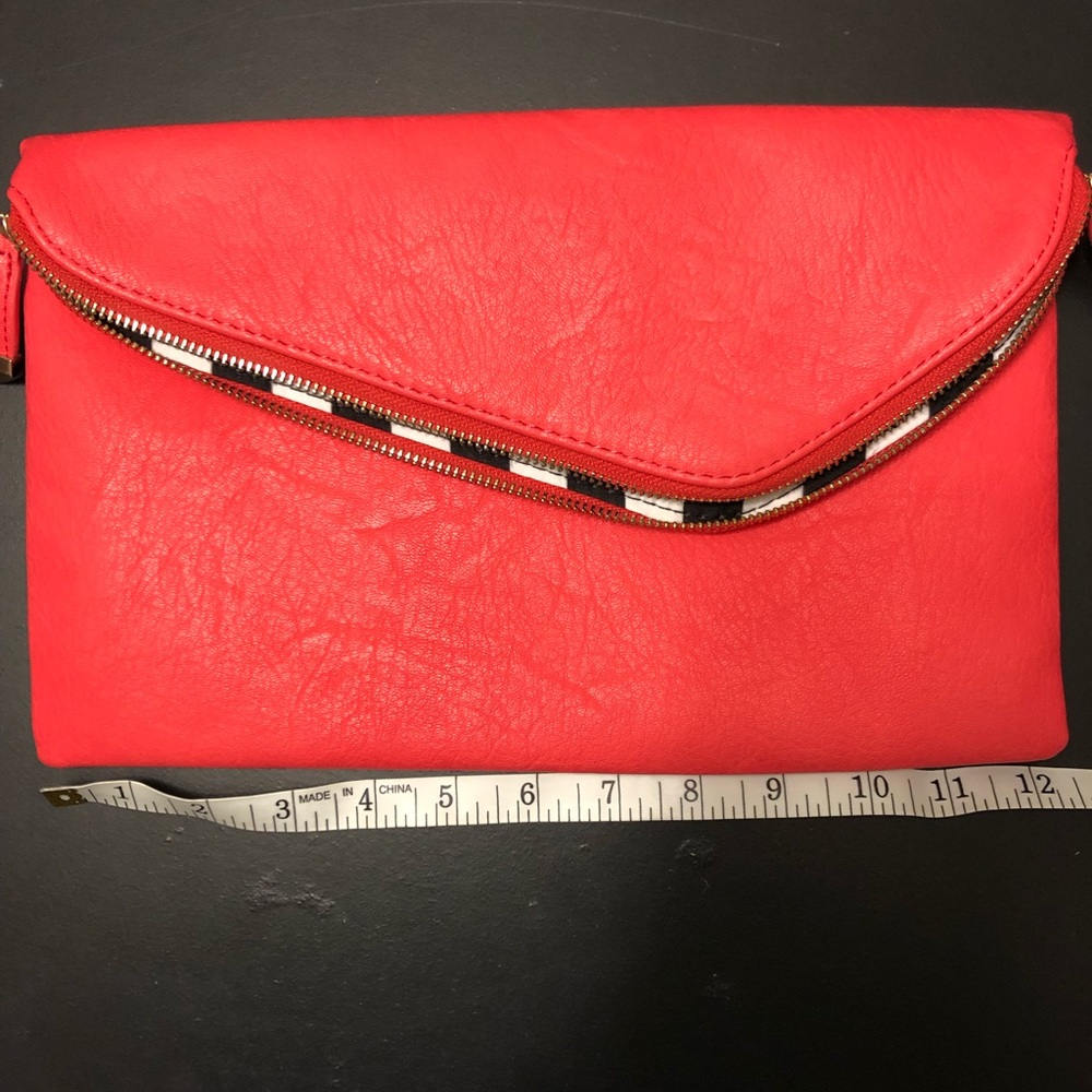 Urban Expressions Oversized Coral Clutch